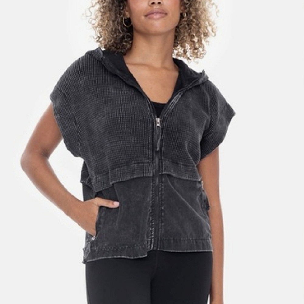 Mono B Charcoal  Textured Vest Full Zip In Mineral Wash Sz‎ Large